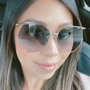 Meet your Posher, Serena